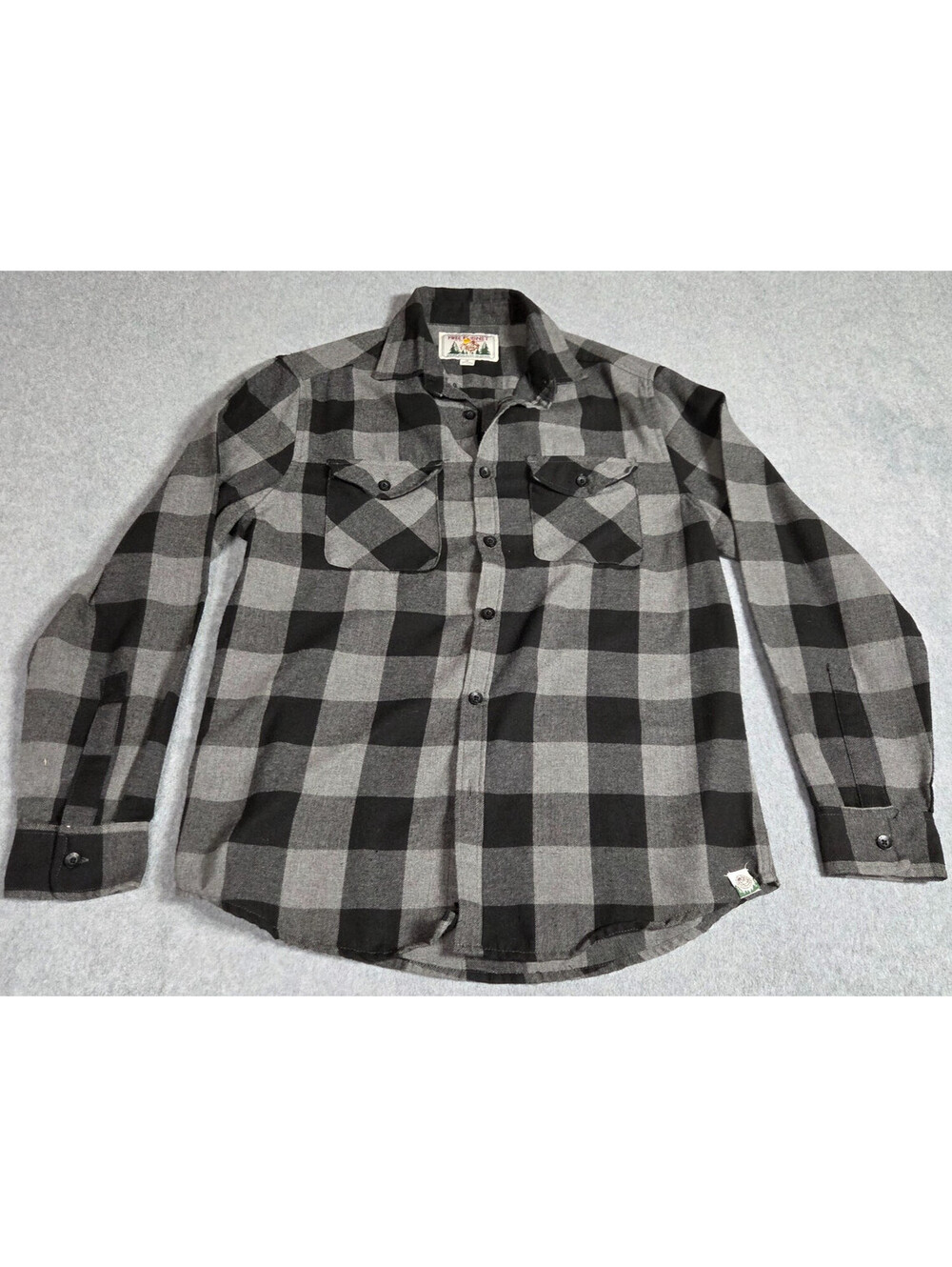 FREE PLANET Flannel Shirt Mens Medium Gray Black Plaid Cotton Button Front 21x27